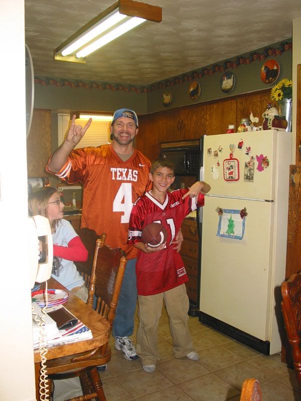 Friendly Longhorn/Sooner rivals