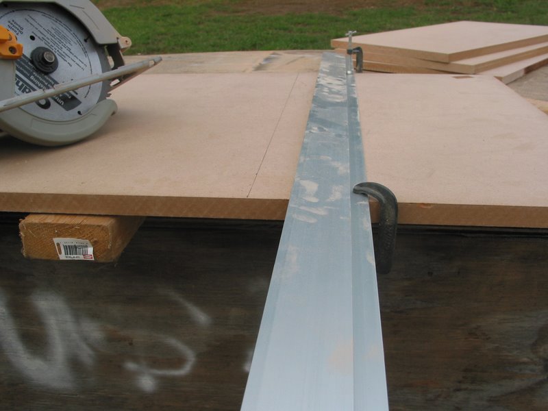 Another view of the saw guide