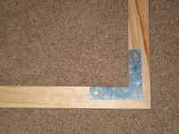 Screen_frame_corner_bracket.jpg (254774 bytes)