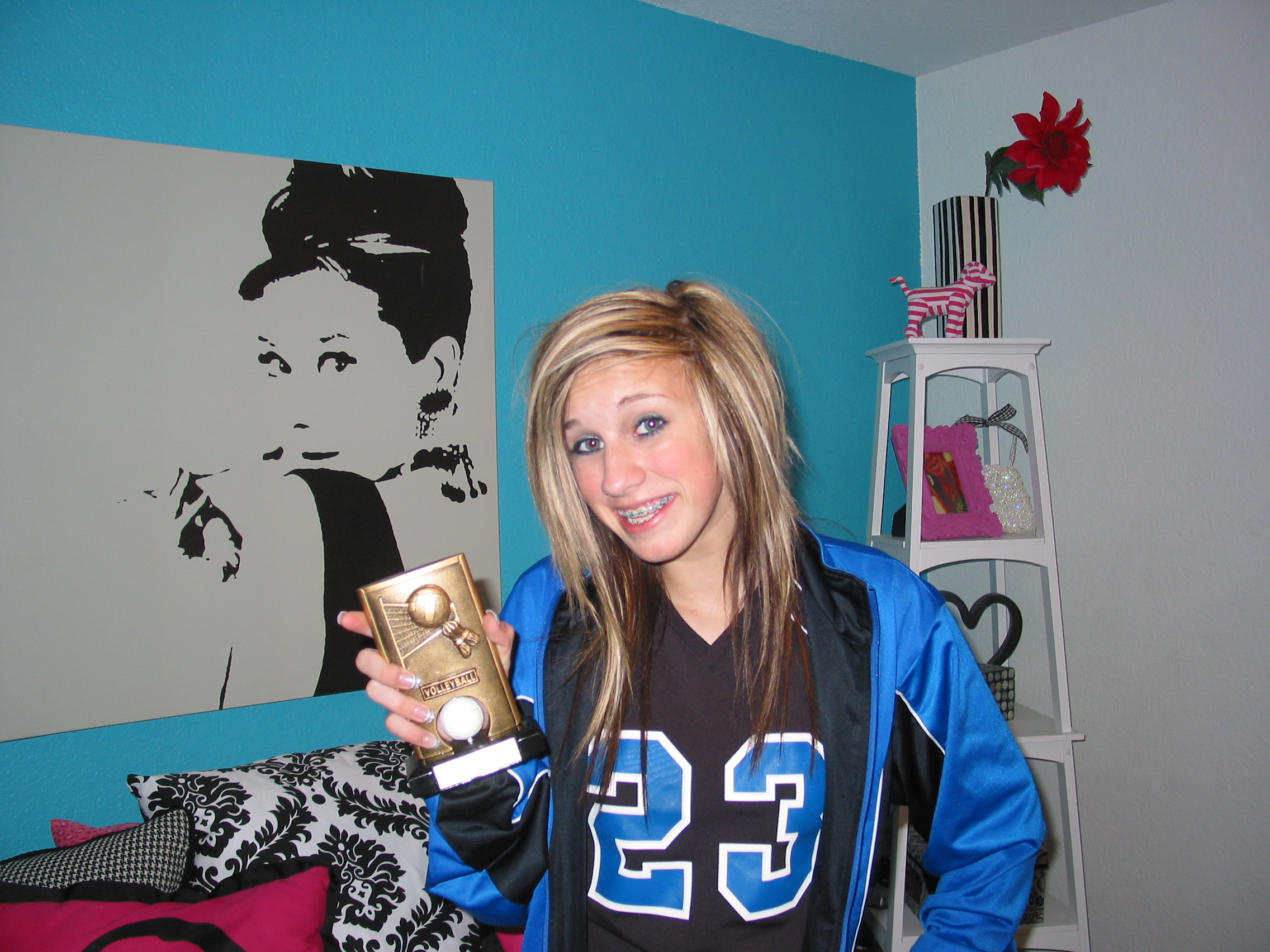 Holly Volleyball trophy 1st place 01