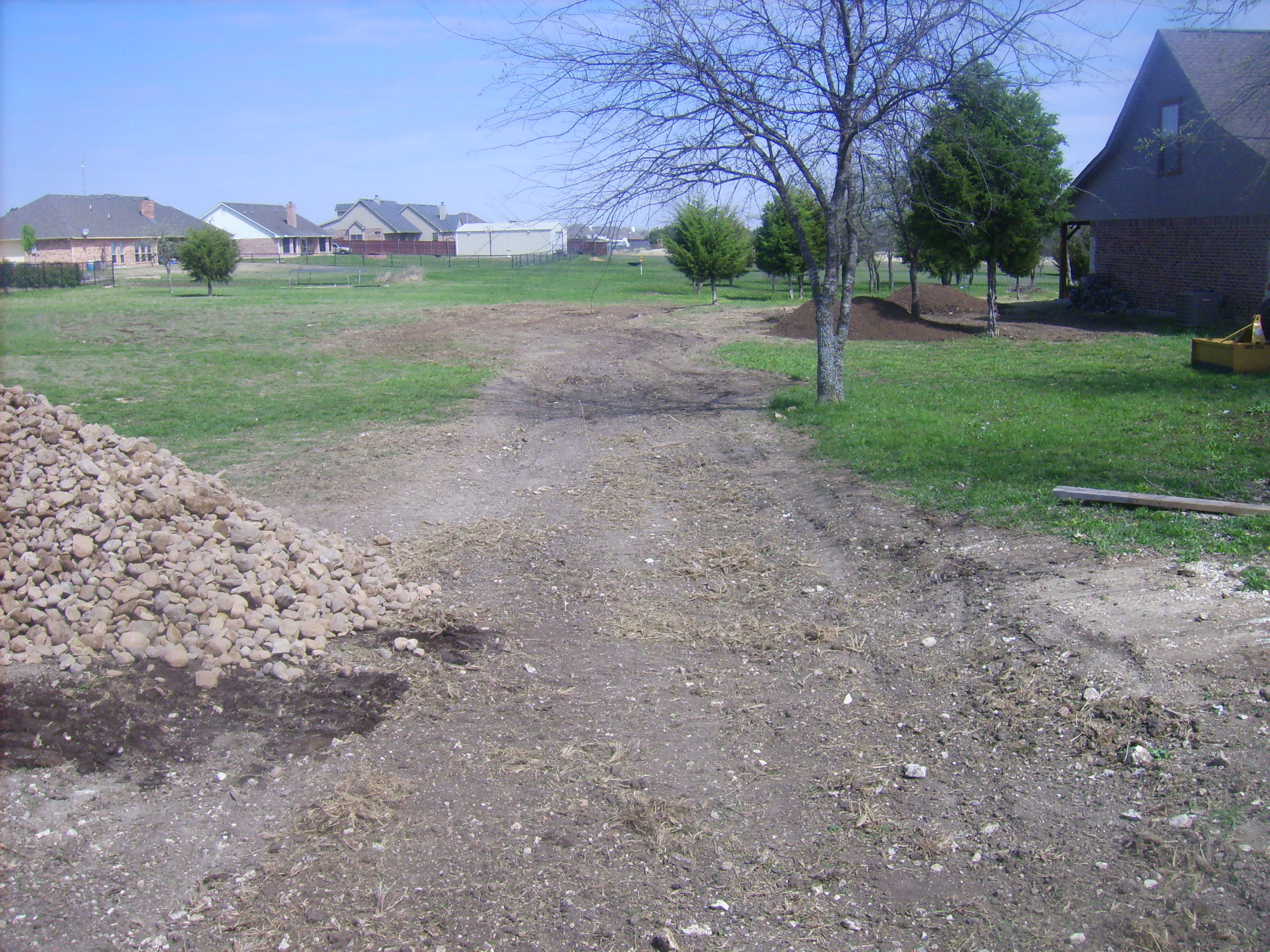 Extended S cut into the right side of the trench