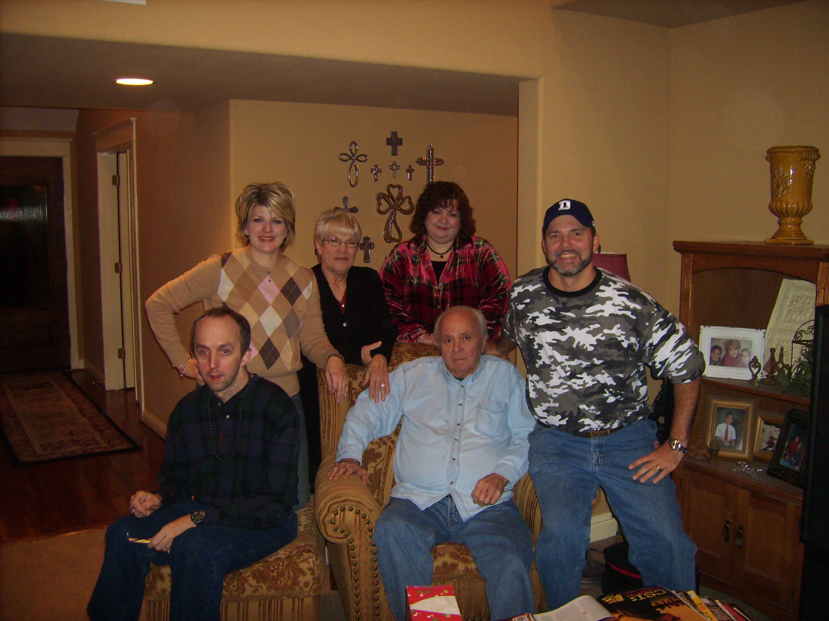 The Ellis Family. Chris, Michelle, Loretta, Lisa, Don, and Joey