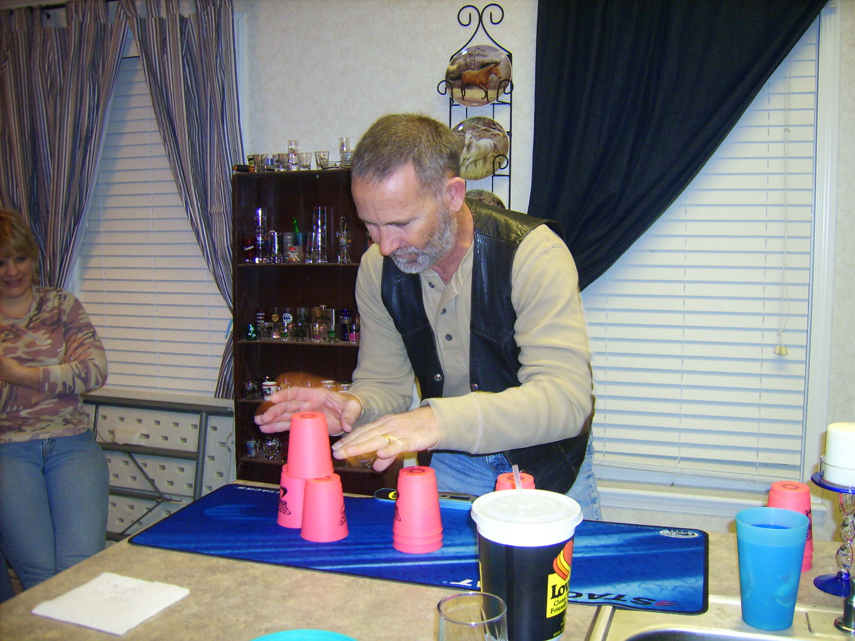 Bobby stacking cups