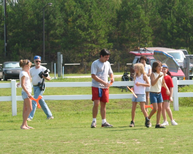 Ricardo amongst some Georgia girls