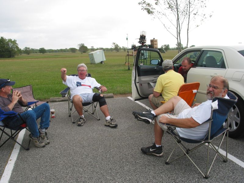 Hanging out in the parking lot before starting the Saturday morning rounds.