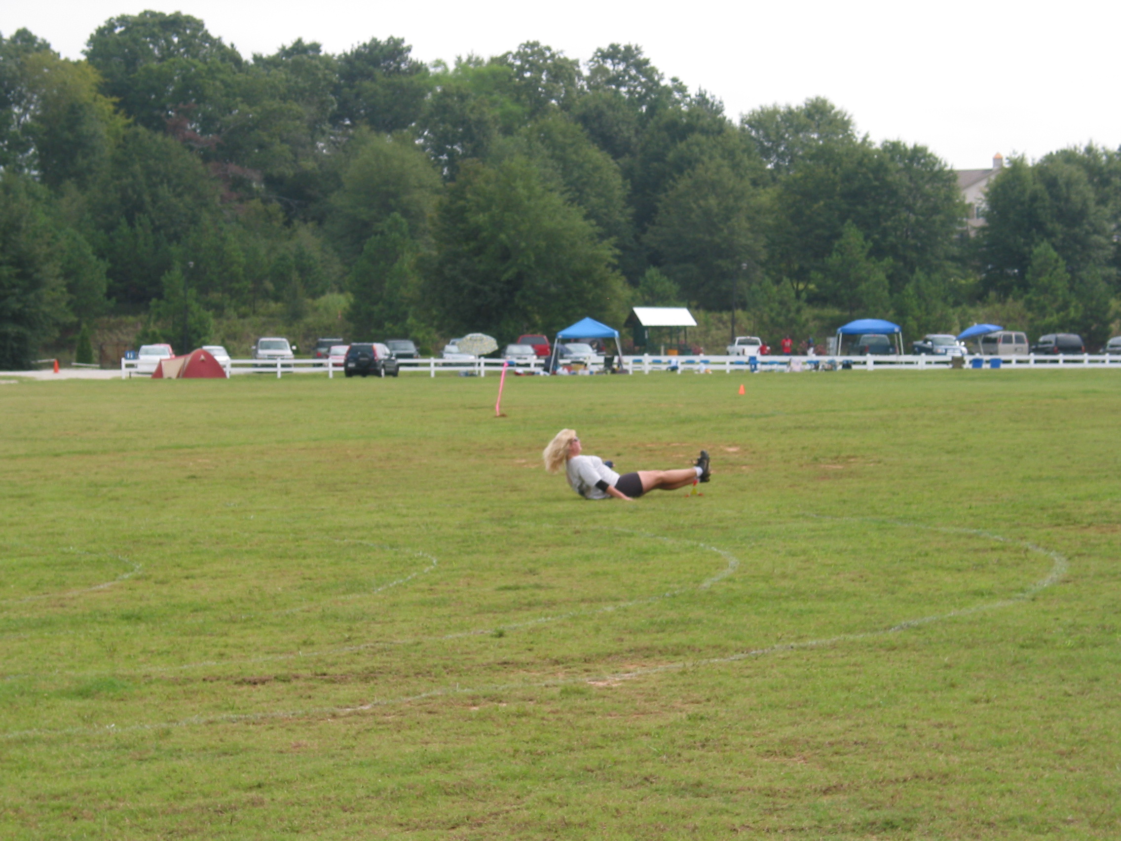 Betsylew's foot catch attempt barely slips away