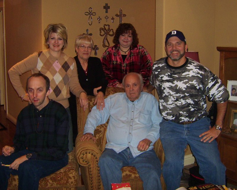 The Ellis Family. Chris, Michelle, Loretta, Lisa, Don, and Joey