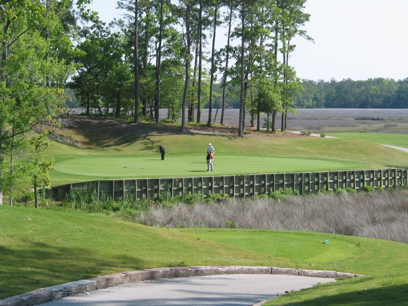 River's Edge - Scott's Birdie Putt on Hole 5